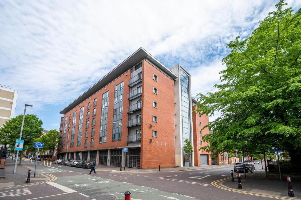 Best Location In Belfast! Free Parking Exterior photo